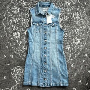 ABrand Sleeveless Denim Button-Up Dress